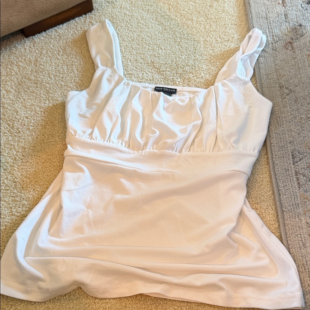 Ann Taylor White Sleeveless Ruched Bust Tank Top NWOT